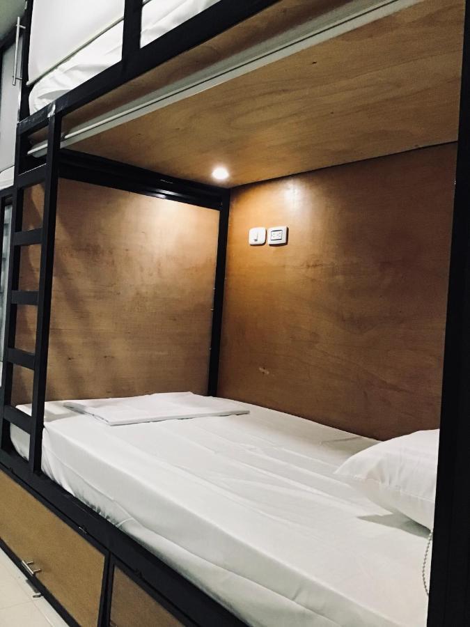 Hostel Nueve Uno *