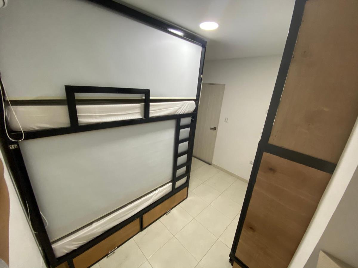 Hostel Nueve Uno *